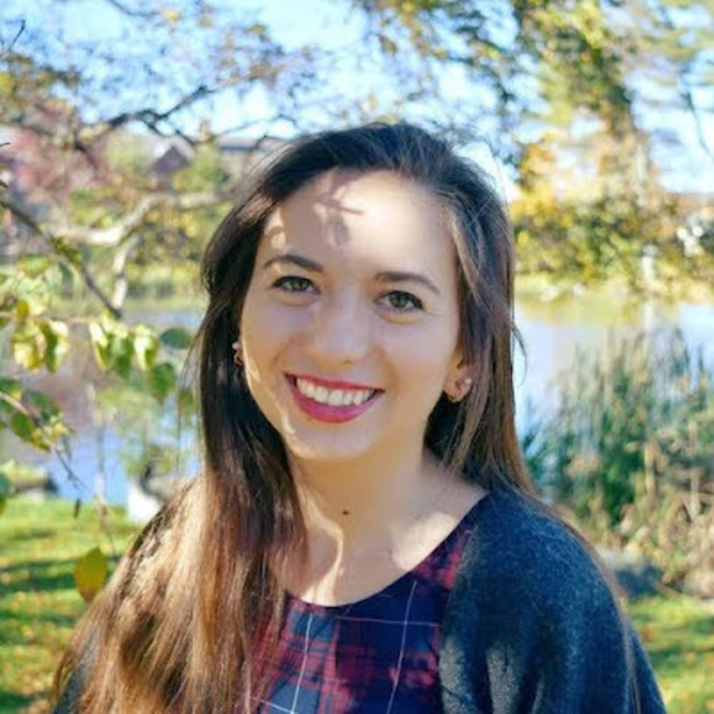 Meet your Posher, Olivia